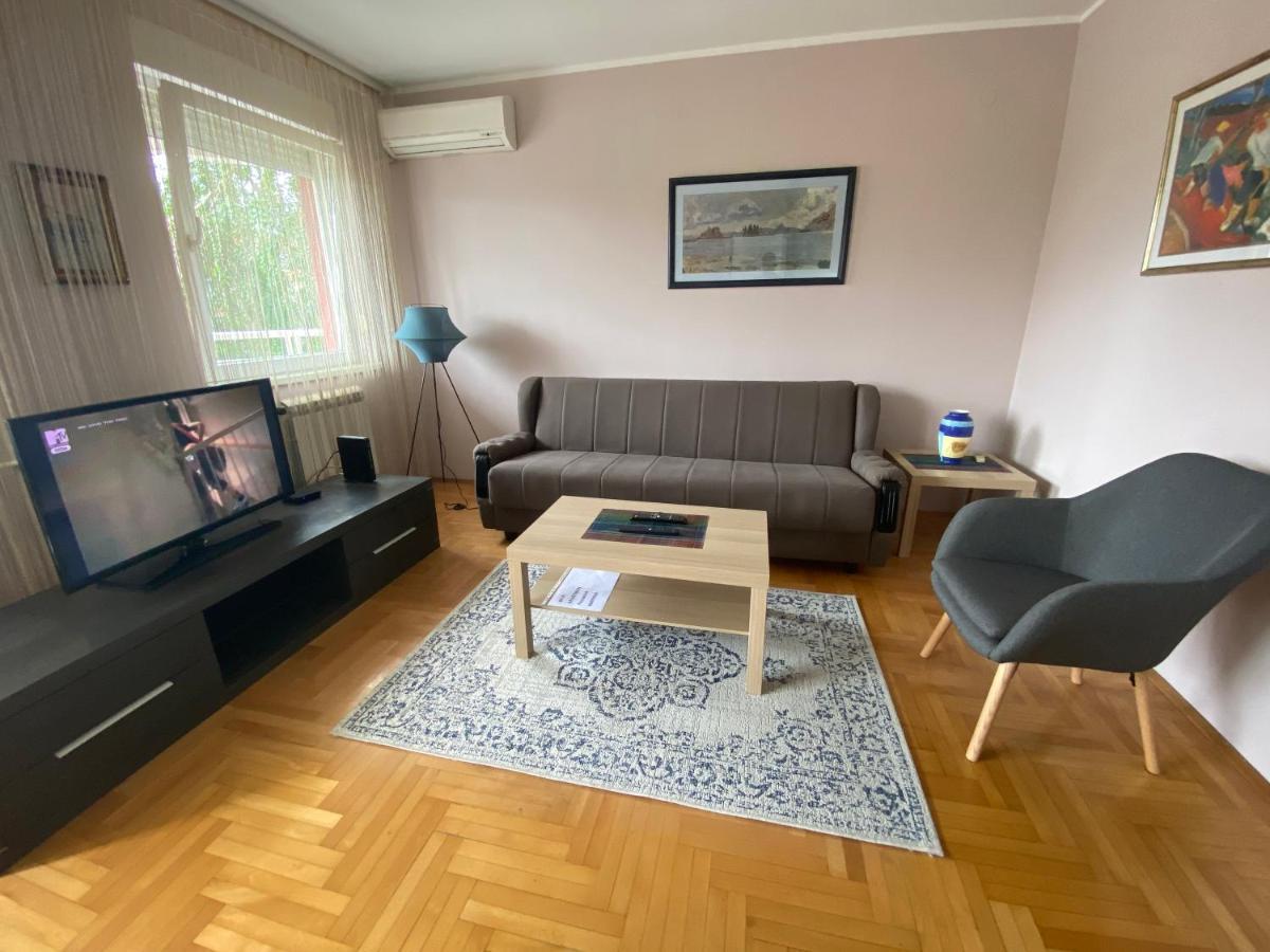 Hill Apartment Beograd Eksteriør billede
